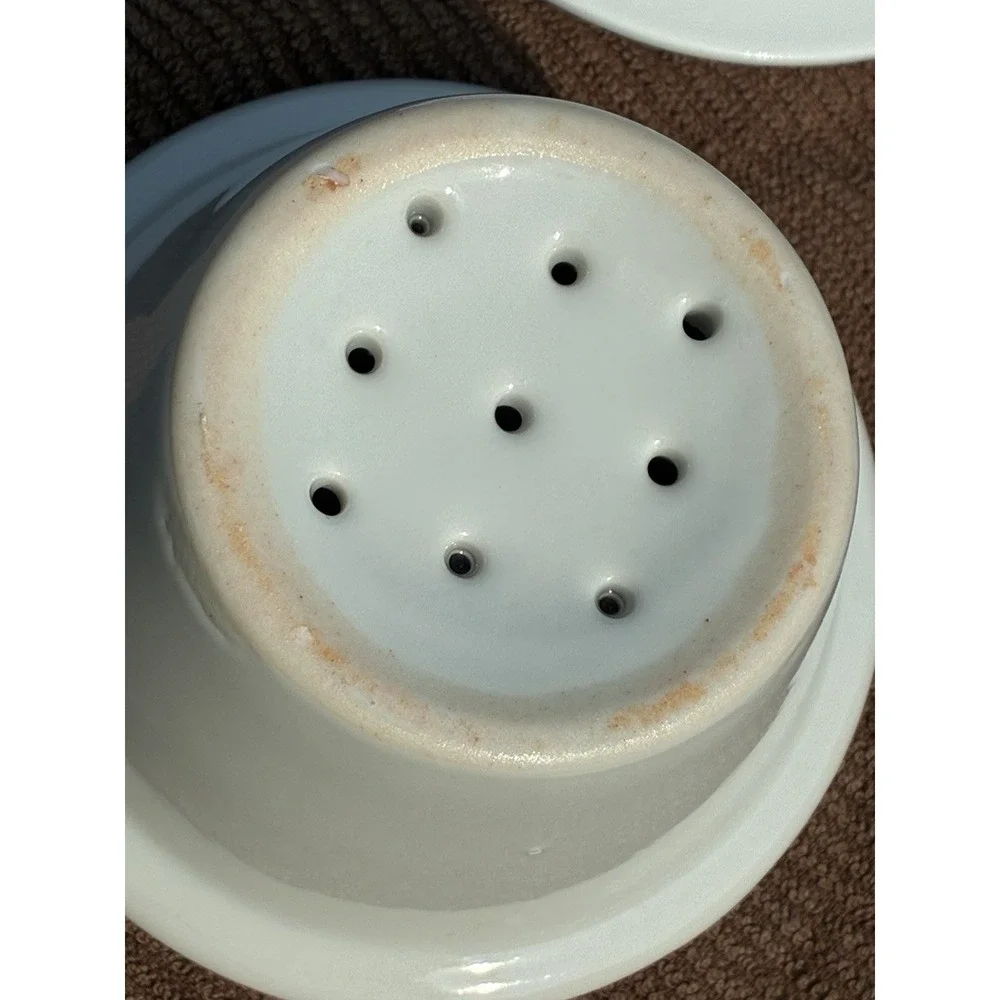 ANDREA BY SADEK PORCELAIN LIDDED TEA CUP WITH STRAINER INFUSER FLORAL 10 OZ